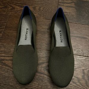 NWT Rothy’s loafer in Cypress olive green